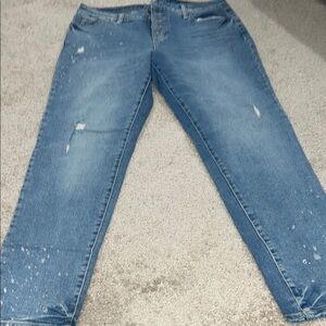 Straight Leg Women's Jeans in Medium Blue